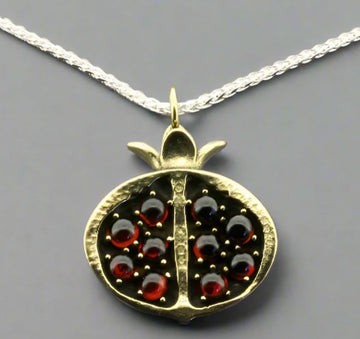 Pomegranate Garnet Necklace Earrings Makers & Providers 