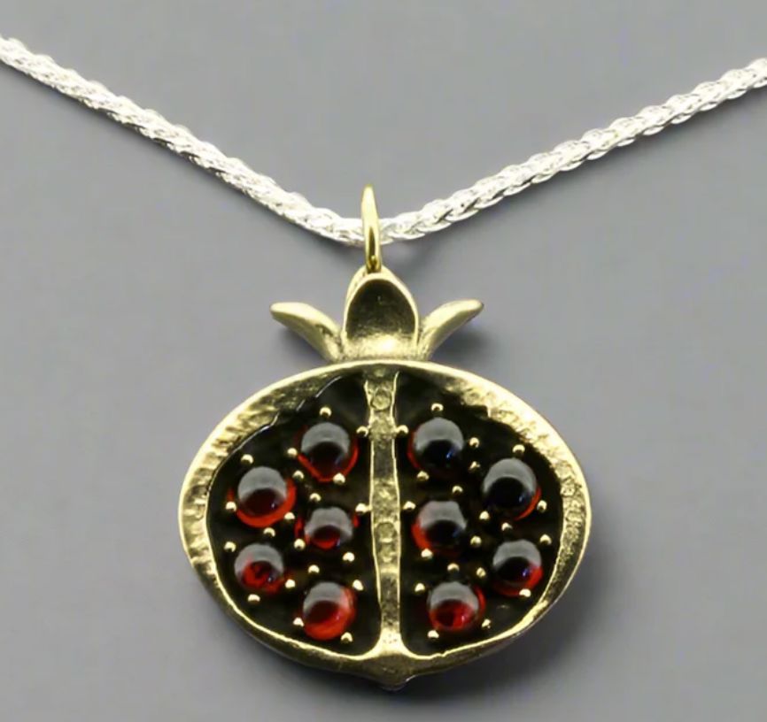 Pomegranate Garnet Necklace Earrings Makers & Providers 
