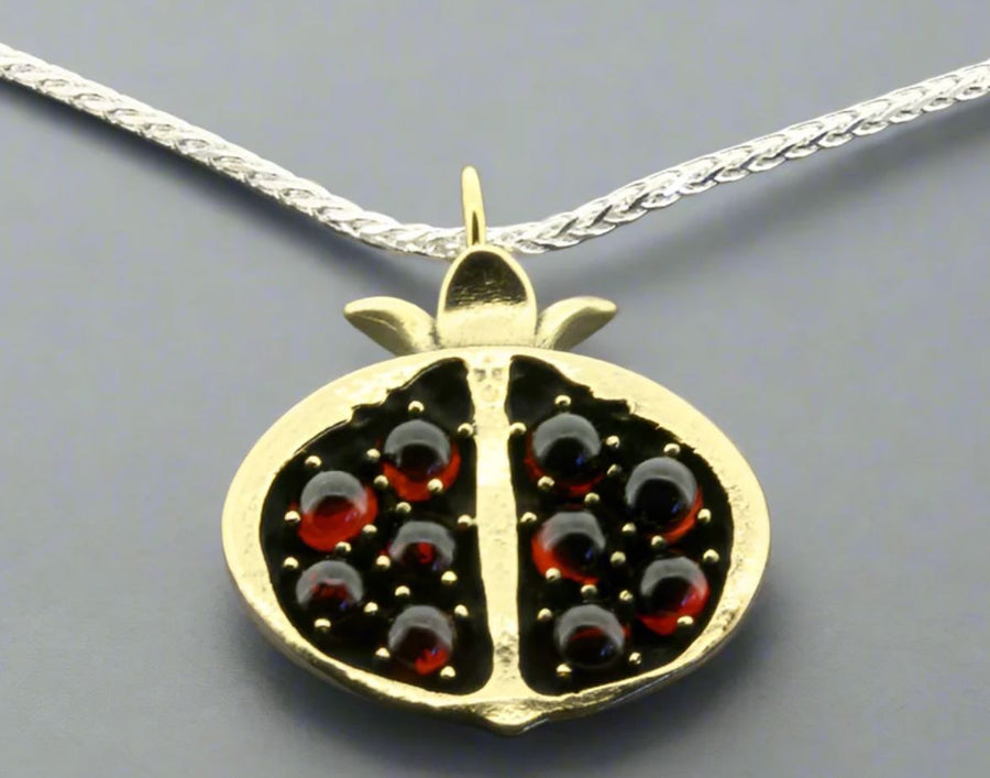 Pomegranate Garnet Necklace Earrings Makers & Providers 