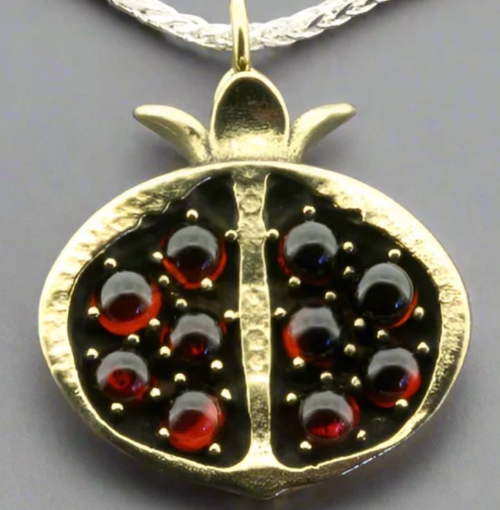 Pomegranate Garnet Necklace Earrings Makers & Providers 