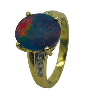 Yellow Gold Opal & Diamond Ring Gold jewellery Paterson Fine Jewellery 