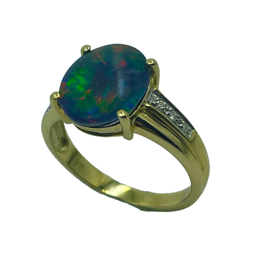 Yellow Gold Opal & Diamond Ring Gold jewellery Paterson Fine Jewellery 